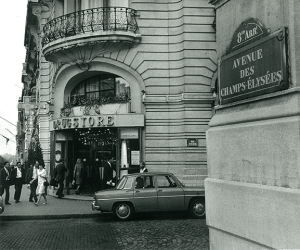 Drugstore Publicis, Slavik