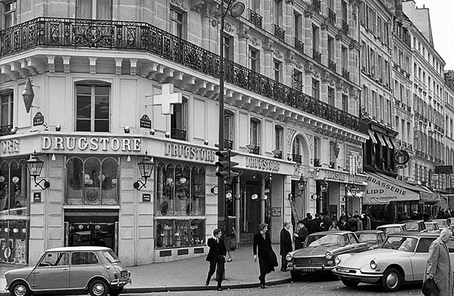 Drugstore Saint-Germain, Slavik
